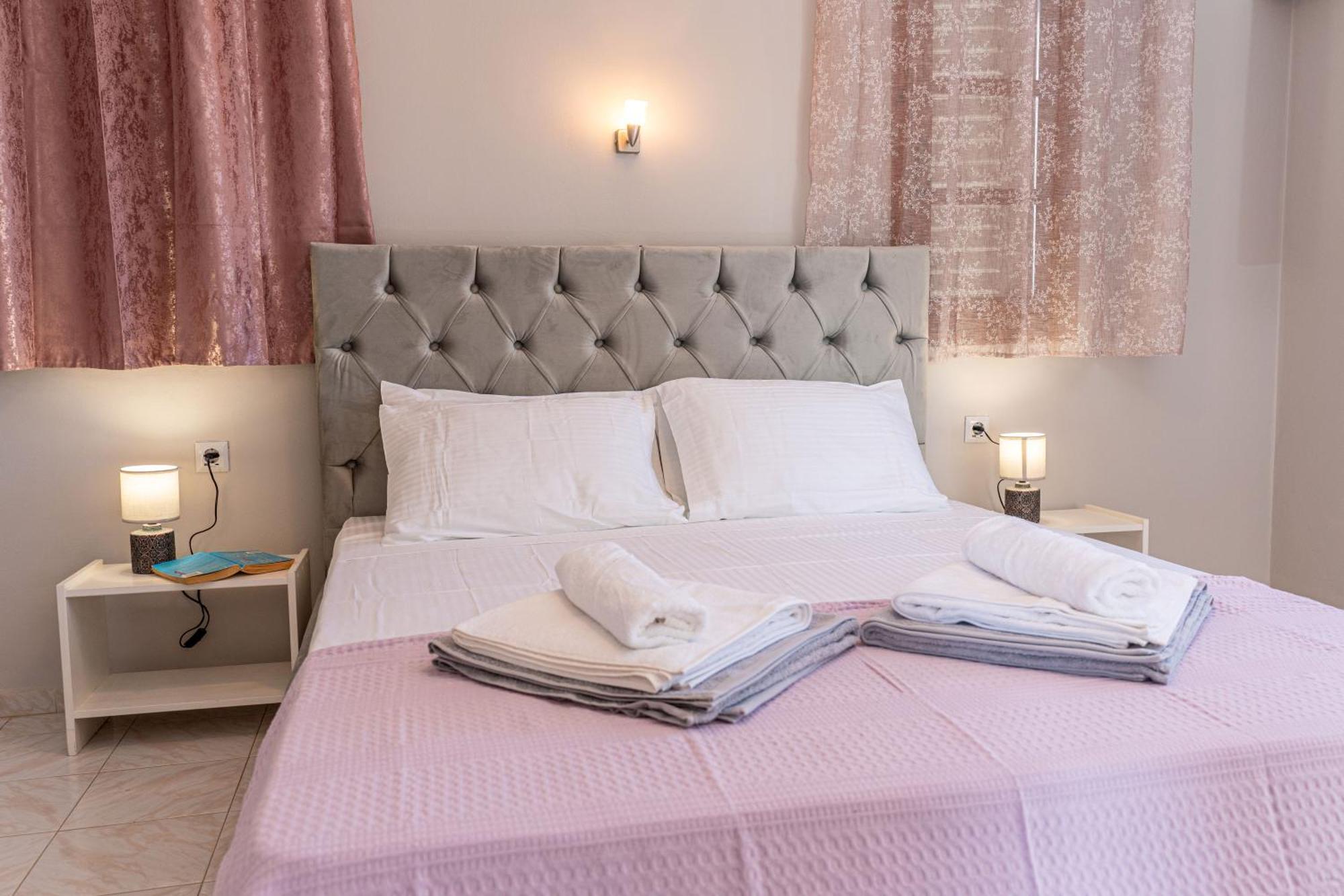 Southbank Seafront Apartments Katelios Esterno foto